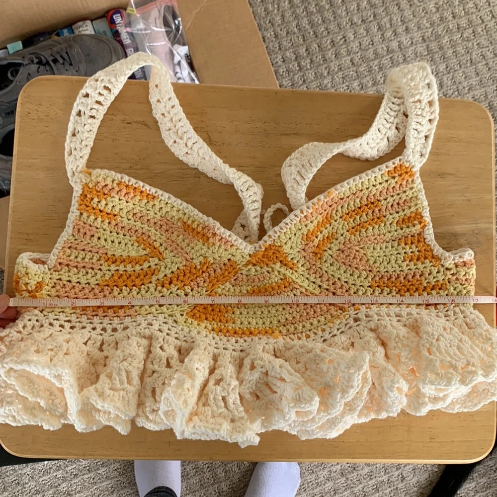 SIZE L/XL Handmade Crochet Crop Top - Picture 6 of 9